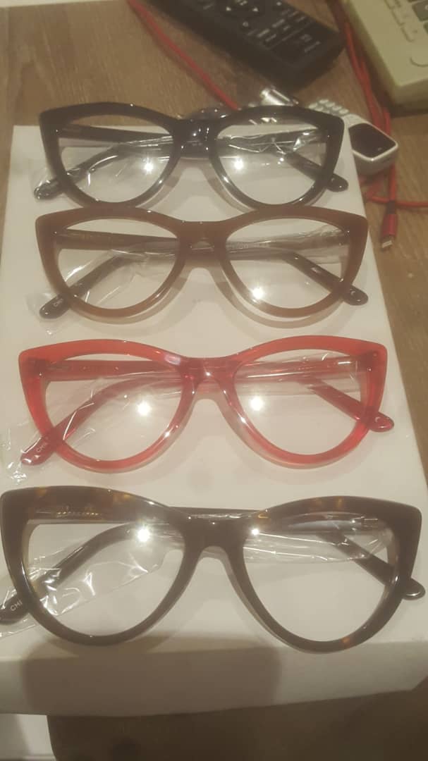 Leading causes of broken eyeglasses Leading causes of broken eyeglasses