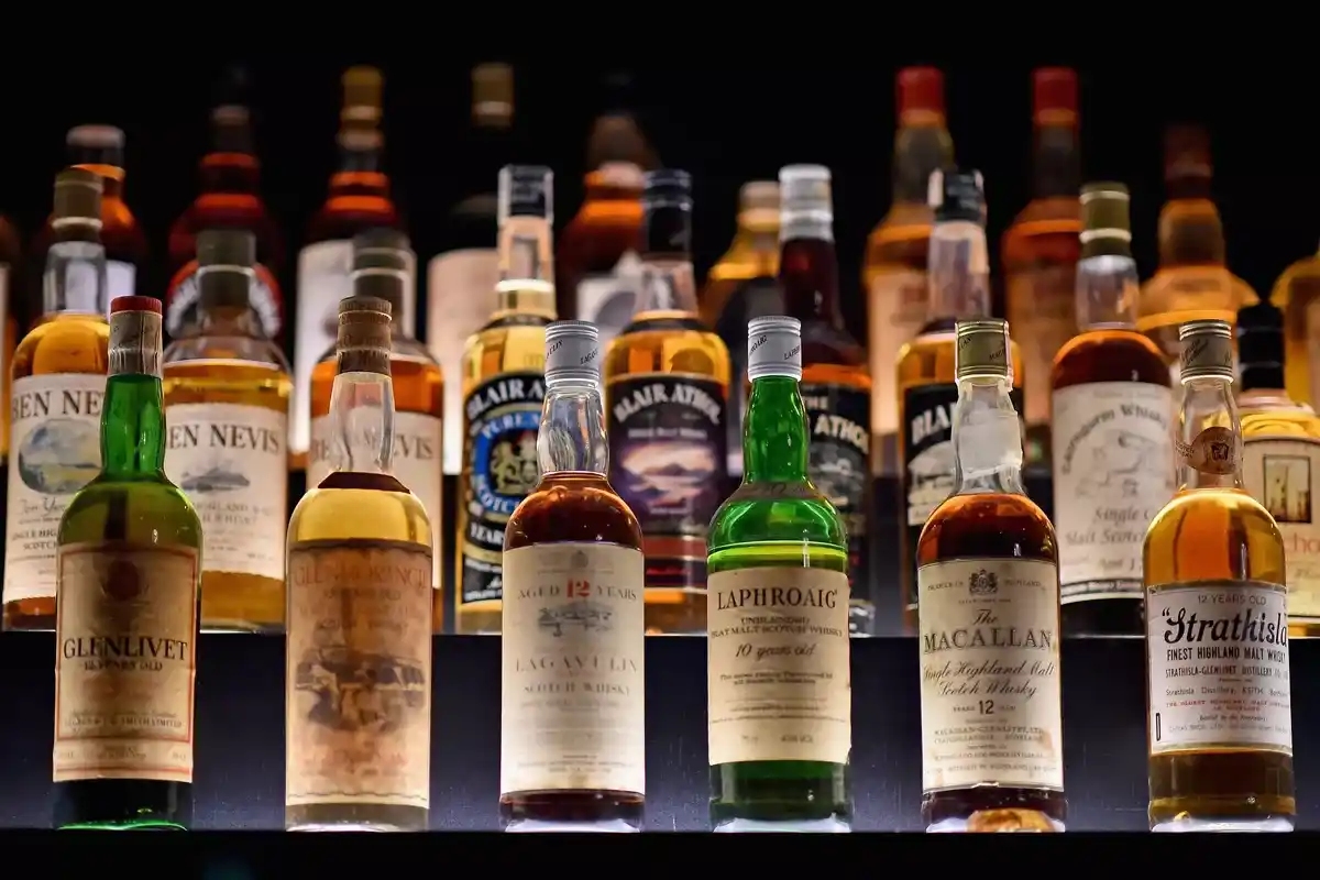 How alcohol affects your eyes -Eye care perspective How alcohol affects your eyes -Eye care perspective